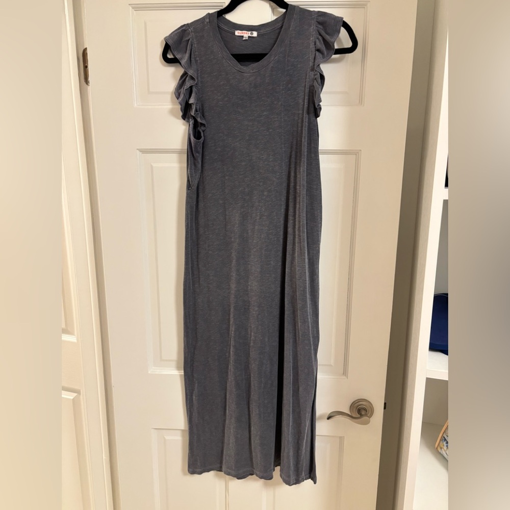 Sundry Gray Sleeveless Ruffle Dress